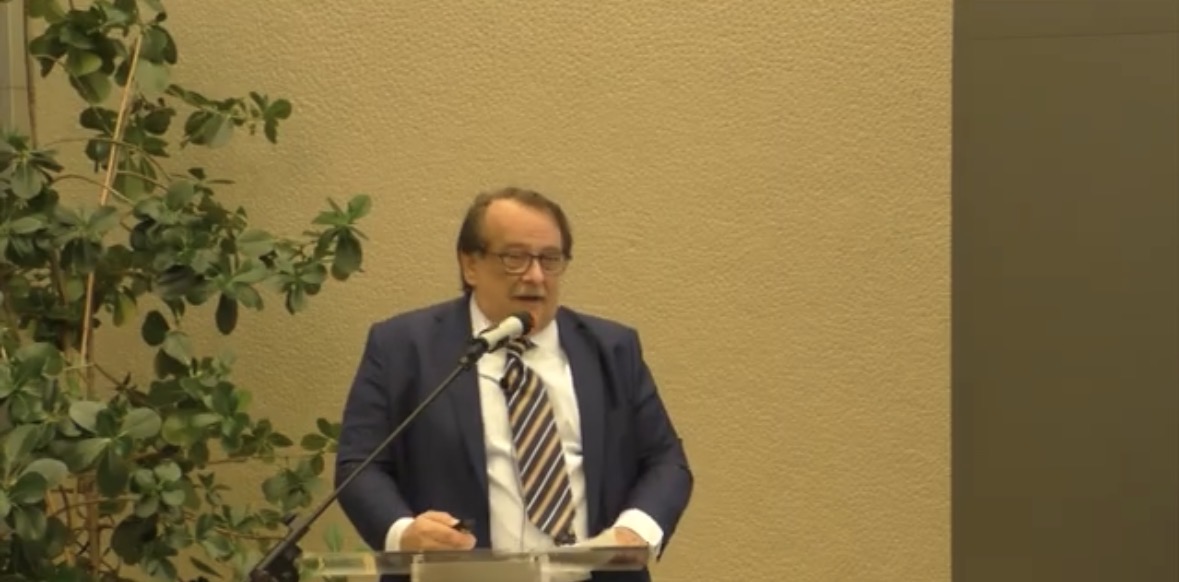 Prof. Maurizio Viecca